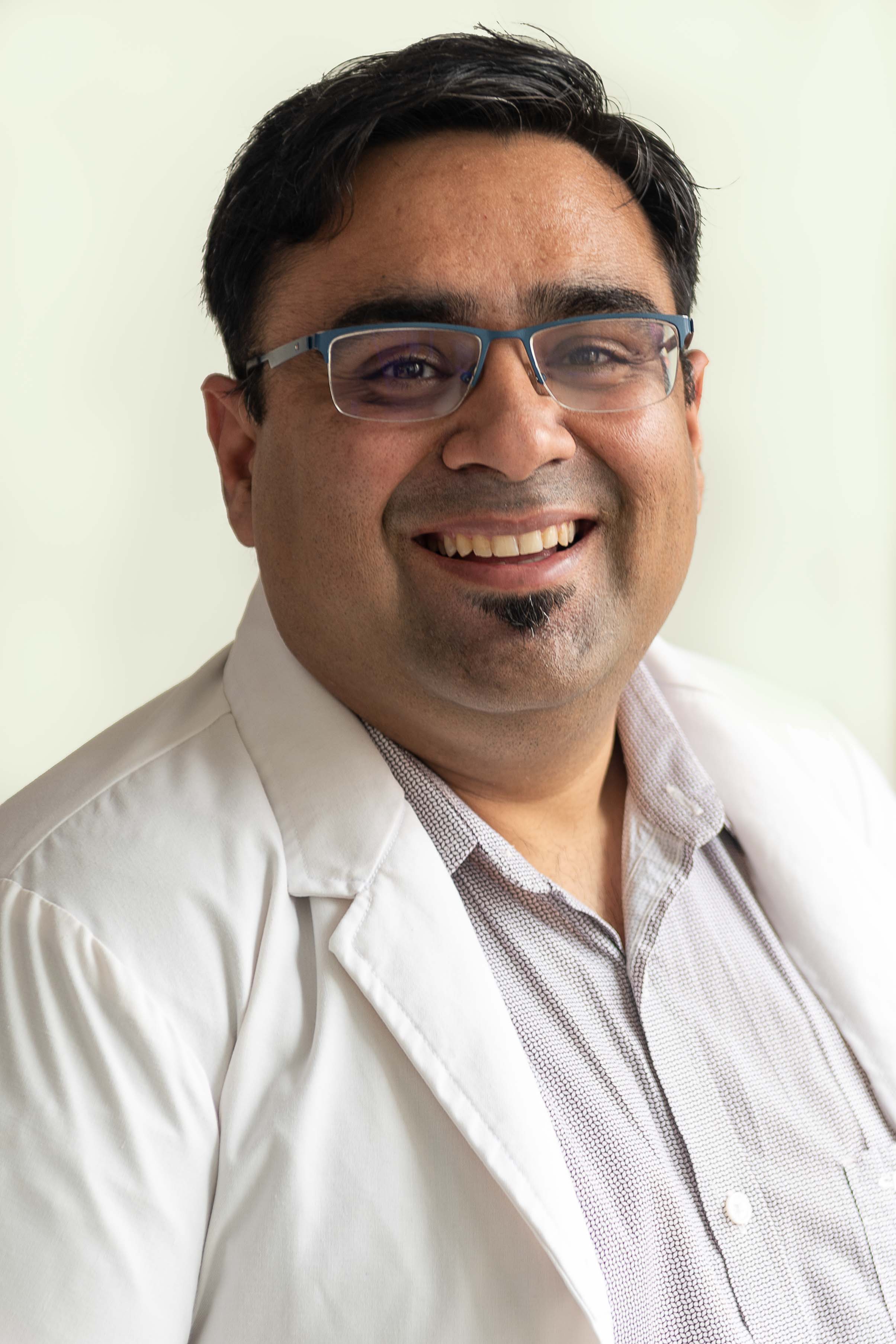 DR. AALOK PURI